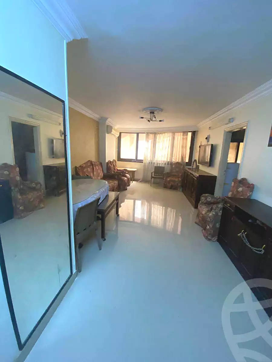 https://aqarmap.com.eg/en/listing/7350902-for-sale-cairo-helwan-hadayek-helwan-nile-corniche-st