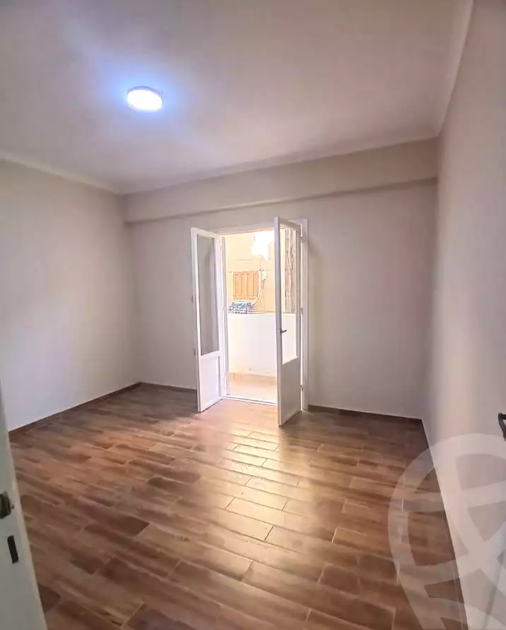 https://aqarmap.com.eg/ar/listing/7351140-for-sale-alexandria-el-asafra-ahmed-tiesser-st