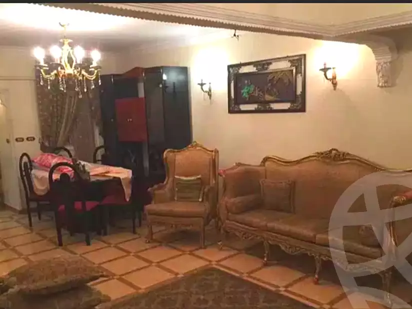 https://aqarmap.com.eg/ar/listing/7341215-for-sale-alexandria-moharram-bey-kanal-al-mahmoudeya-al-bahri-st