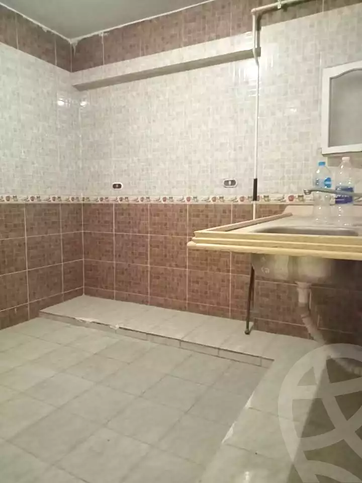 https://aqarmap.com.eg/ar/listing/7351813-for-sale-alexandria-sydy-bshr-sydy-bshr-bhry-shr-khld-bn-lwlyd