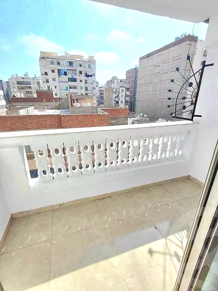 https://aqarmap.com.eg/en/listing/7351954-for-sale-alexandria-el-asafra-l-sfr-bhry