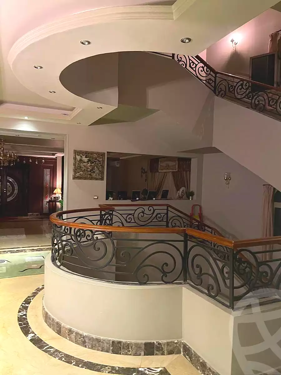 https://aqarmap.com.eg/en/listing/7352171-for-sale-cairo-new-cairo-sharq-el-akadamiya-al-tahrir-st