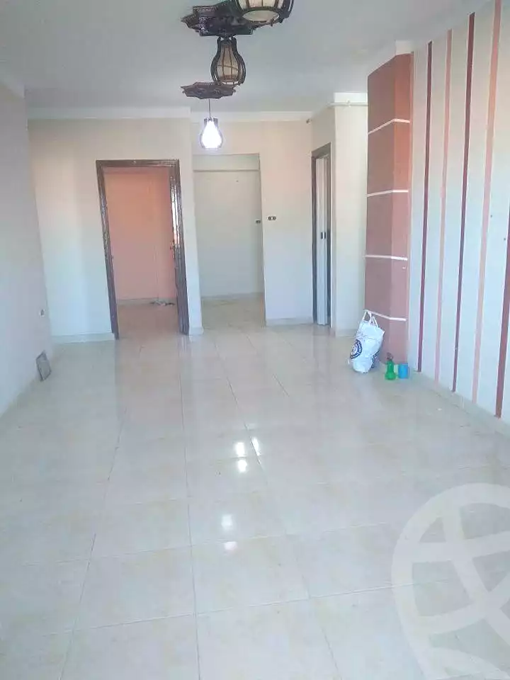 https://aqarmap.com.eg/en/listing/7352337-for-sale-alexandria-al-agamy-el-hanouvel-radwan-st