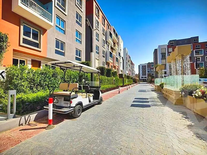 https://aqarmap.com.eg/en/listing/7352413-for-sale-cairo-new-cairo-compounds-mwrd-fq-llttwyr