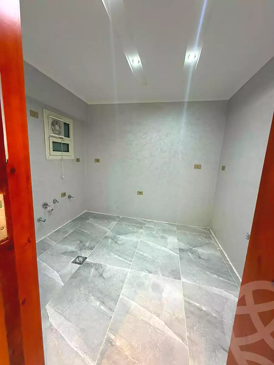 https://aqarmap.com.eg/en/listing/7352413-for-sale-cairo-new-cairo-compounds-mwrd-fq-llttwyr