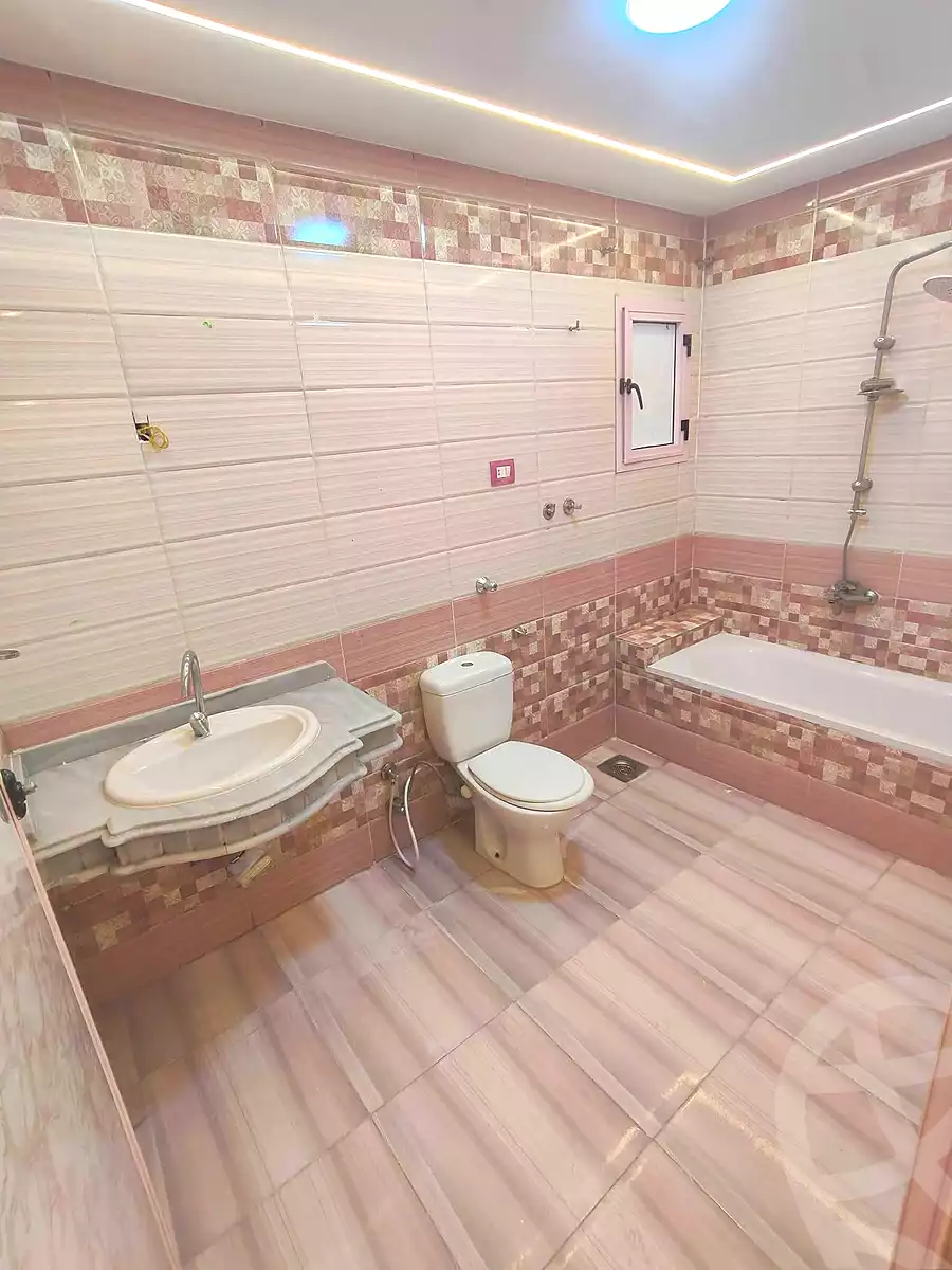 https://aqarmap.com.eg/ar/listing/7352727-for-sale-alexandria-sydy-bshr-sydy-bshr-bhry-shr-khld-bn-lwlyd