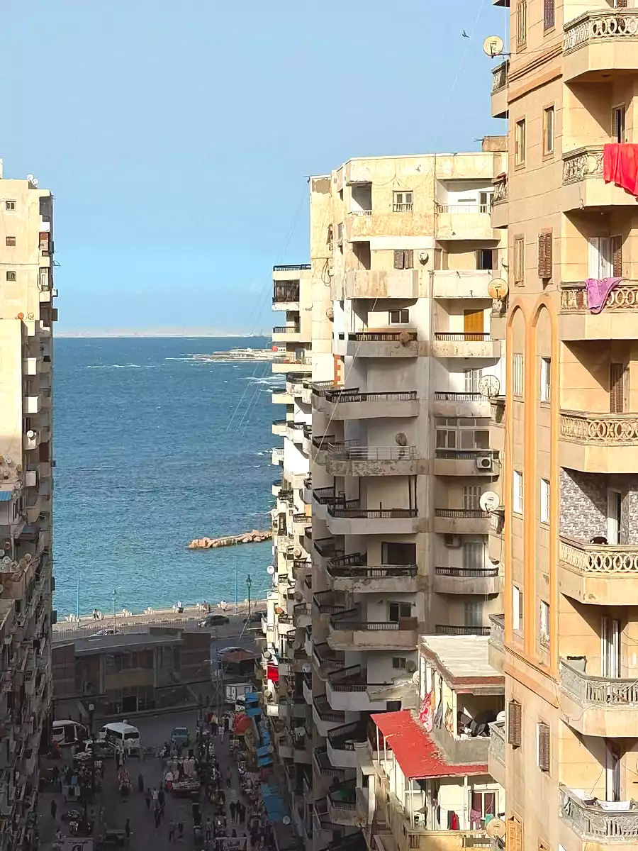 https://aqarmap.com.eg/ar/listing/7352984-for-sale-alexandria-sydy-bshr-sydy-bshr-bhry-shr-khld-bn-lwlyd