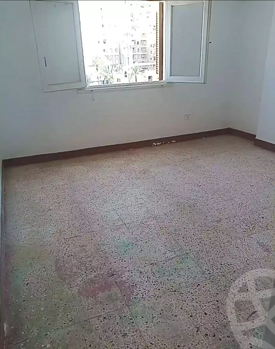 https://aqarmap.com.eg/en/listing/7352813-for-sale-alexandria-el-mandara-alex-el-mandara-qebli