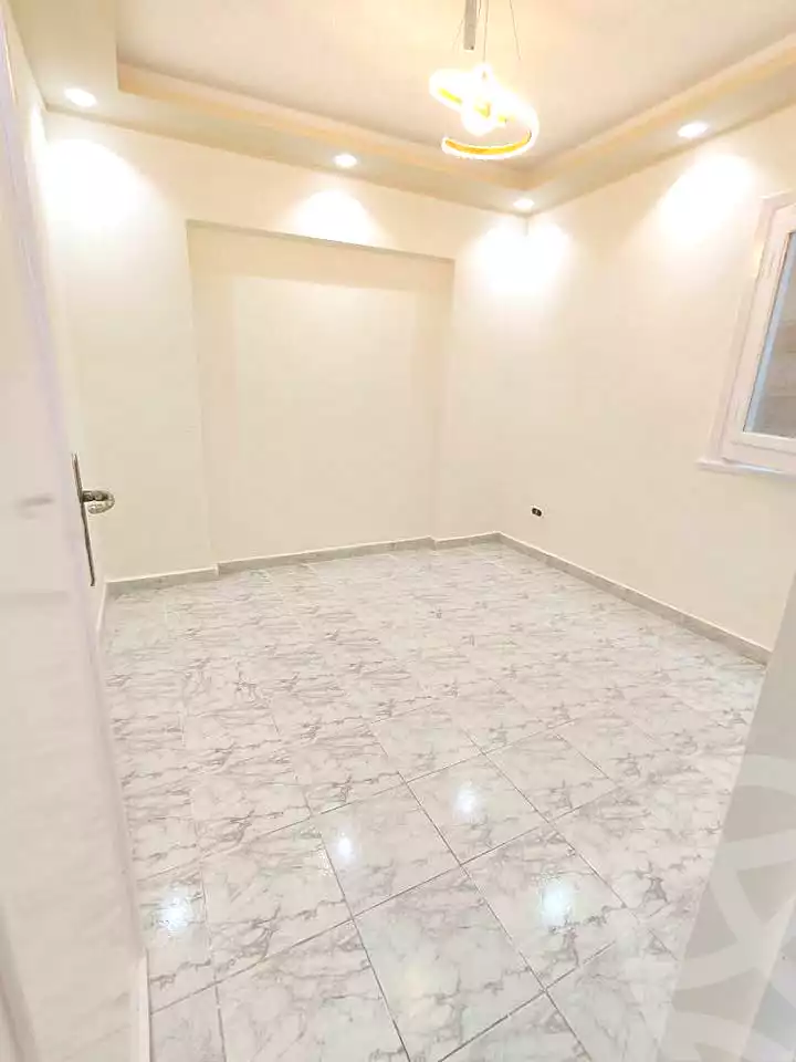 https://aqarmap.com.eg/ar/listing/7353473-for-sale-alexandria-al-agamy-shataa-el-nakheel