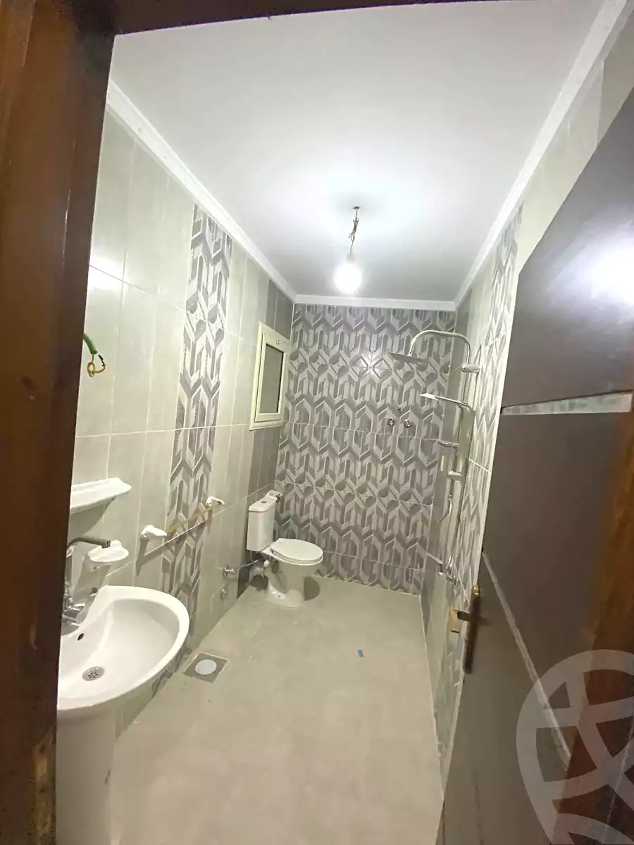 https://aqarmap.com.eg/ar/listing/7353658-for-sale-alexandria-al-agamy-lbytsh-bianchiii
