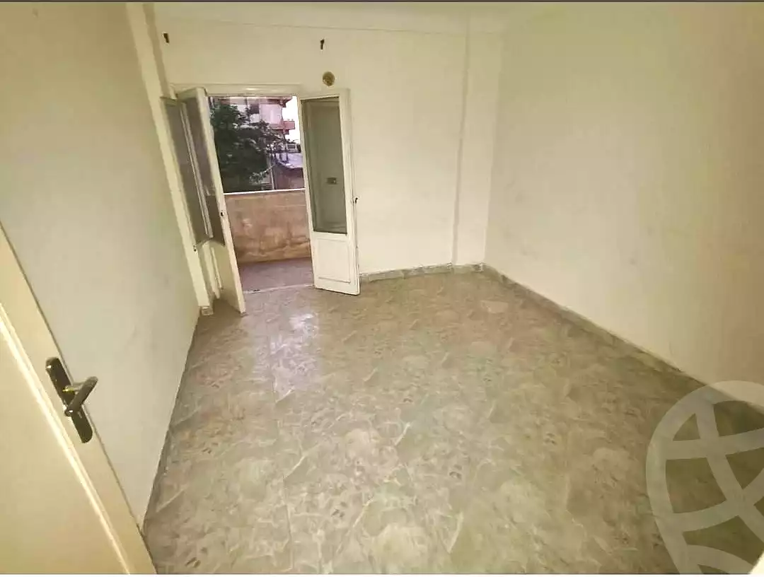 https://aqarmap.com.eg/ar/listing/7353728-for-sale-alexandria-al-agamy-el-hanouvel-al-haded-we-al-soulb-st