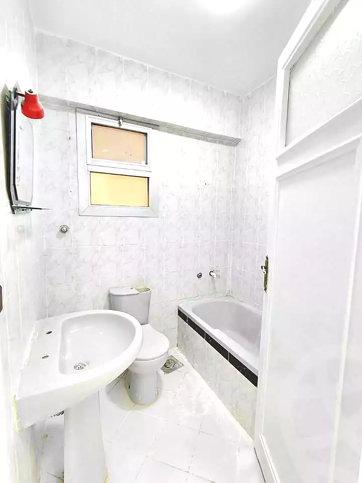 https://aqarmap.com.eg/en/listing/7353963-for-sale-alexandria-al-agamy-shataa-el-nakheel