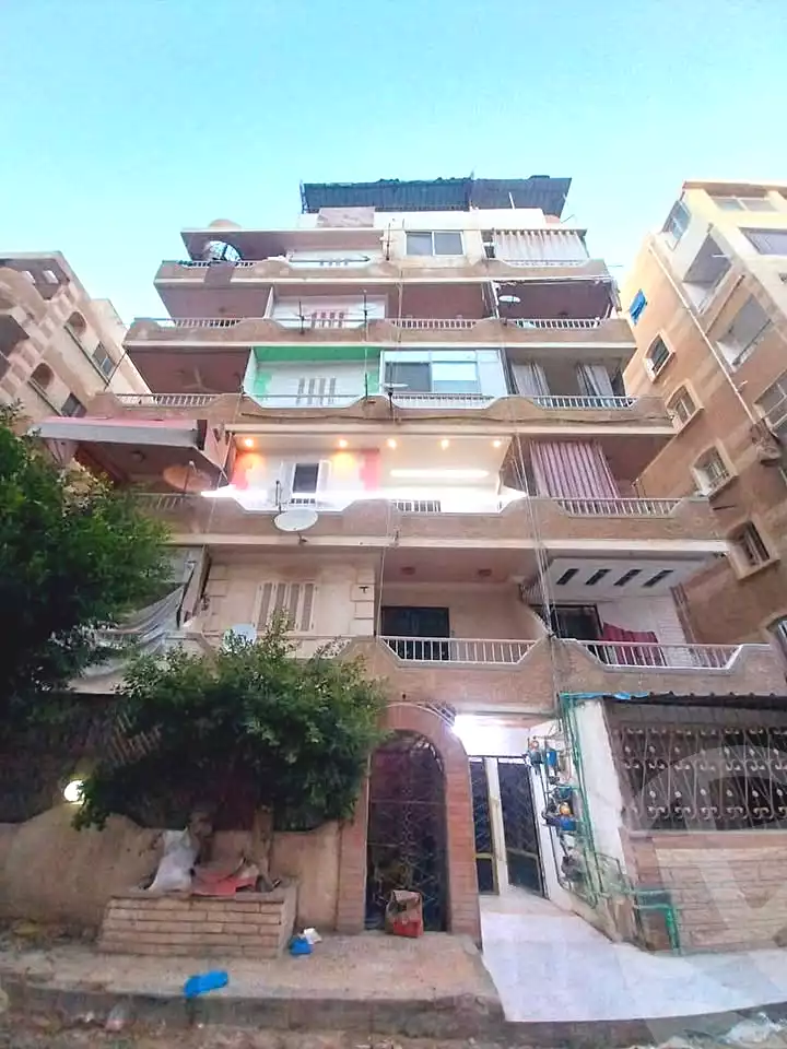 https://aqarmap.com.eg/en/listing/7353988-for-sale-alexandria-al-agamy-shataa-el-nakheel