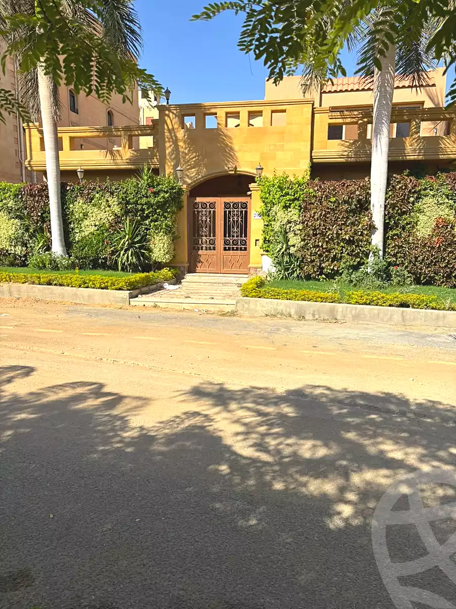 https://aqarmap.com.eg/ar/listing/7354047-for-sale-cairo-new-cairo-el-narges-el-narges-2-pilot-halawany-st
