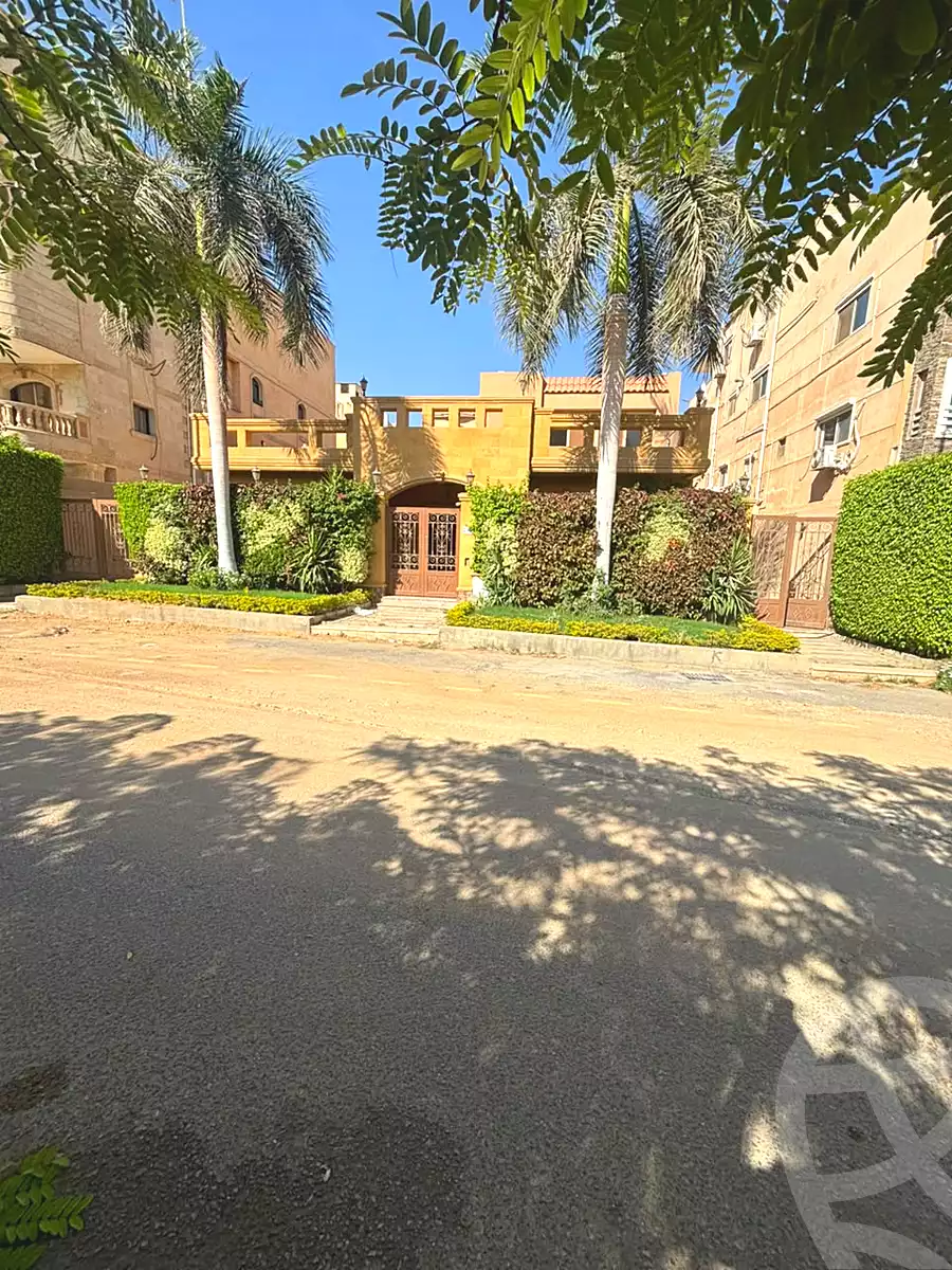 https://aqarmap.com.eg/ar/listing/7354047-for-sale-cairo-new-cairo-el-narges-el-narges-2-pilot-halawany-st