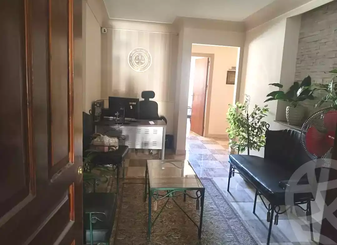 https://aqarmap.com.eg/ar/listing/7354072-for-rent-alexandria-moharram-bey-kanal-al-mahmoudeya-al-bahri-st