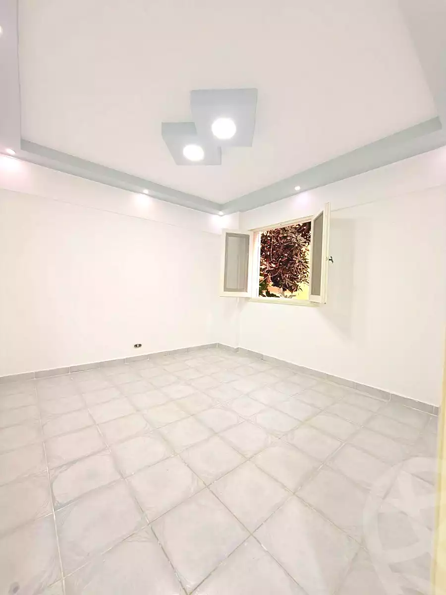 https://aqarmap.com.eg/ar/listing/7354319-for-sale-alexandria-al-agamy-shataa-el-nakheel