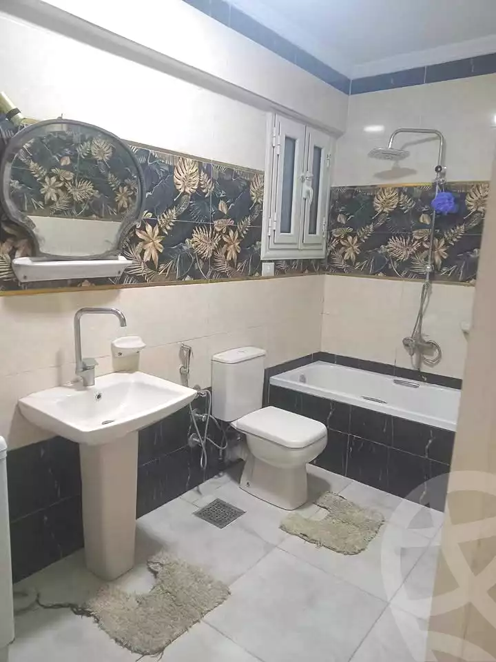 https://aqarmap.com.eg/ar/listing/7354473-for-sale-alexandria-el-asafra-shr-45