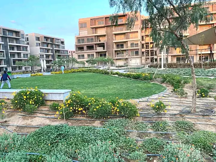 https://aqarmap.com.eg/ar/listing/7354545-for-sale-cairo-new-cairo-compounds-blm-hylz-nyw-kyrw
