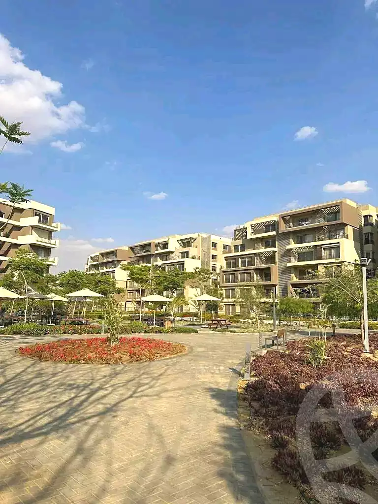 https://aqarmap.com.eg/ar/listing/7354568-for-sale-cairo-new-cairo-compounds-blm-hylz-nyw-kyrw