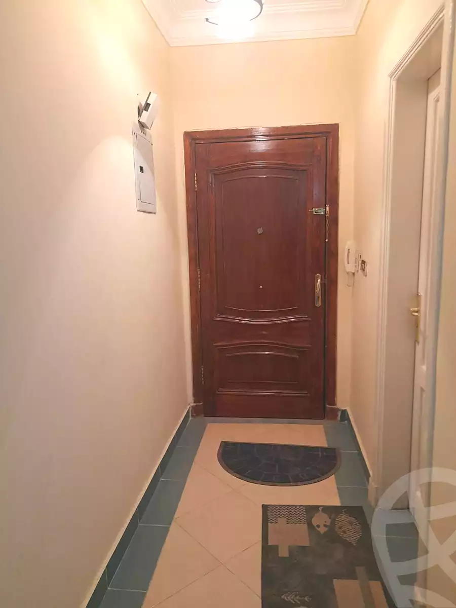 https://aqarmap.com.eg/ar/listing/7354838-for-rent-cairo-6th-of-october-el-hay-el-motamyz-el-motamayez-neighborhood-abdallah-al-nadim-al-zohour-st