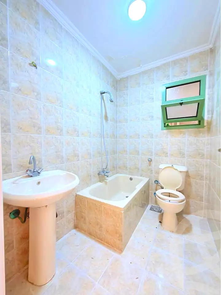 https://aqarmap.com.eg/en/listing/7355036-for-sale-alexandria-al-agamy-shataa-el-nakheel