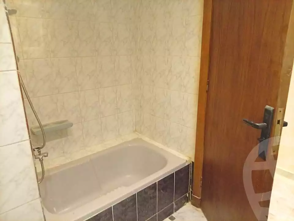https://aqarmap.com.eg/en/listing/7355099-for-rent-alexandria-al-agamy-el-kilo-21