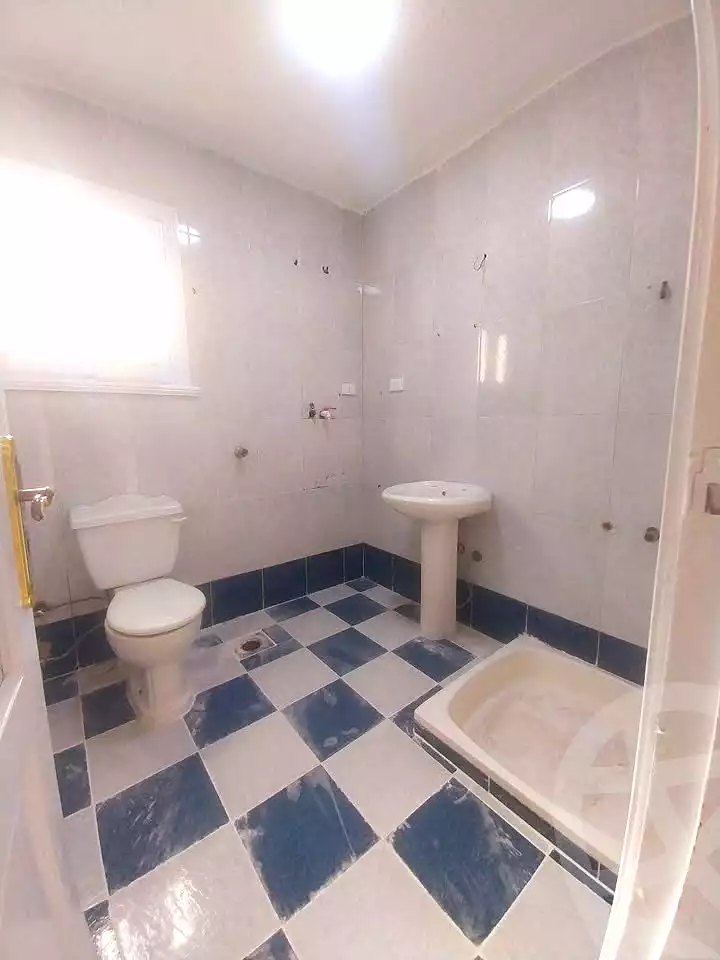 https://aqarmap.com.eg/en/listing/7355109-for-sale-alexandria-al-agamy-shataa-el-nakheel