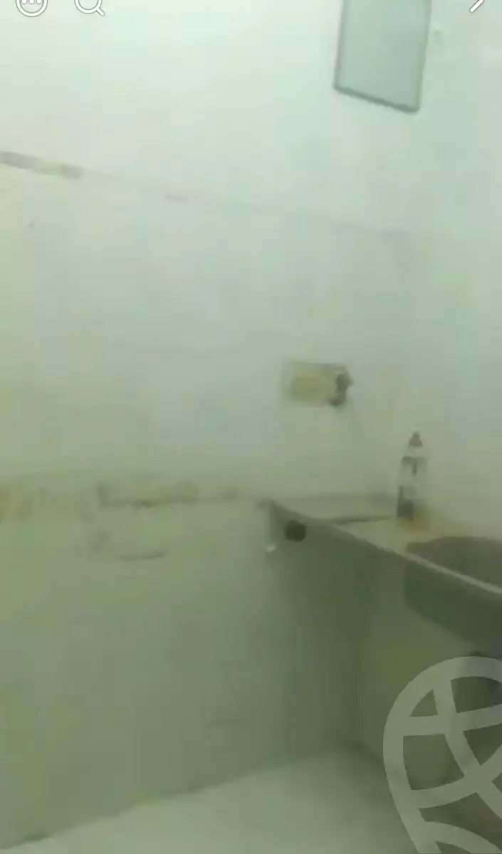 https://aqarmap.com.eg/en/listing/7355233-for-sale-alexandria-al-agamy-el-hanouvel-radwan-st