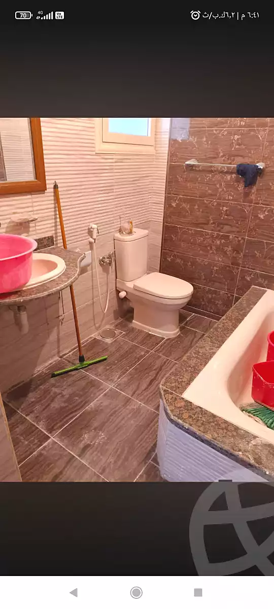 https://aqarmap.com.eg/ar/listing/7355266-for-rent-alexandria-al-agamy-el-hanouvel