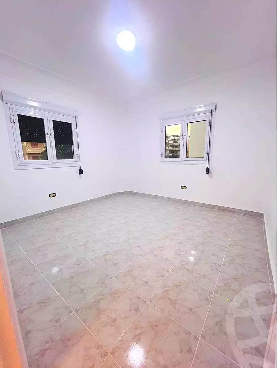 https://aqarmap.com.eg/ar/listing/7355613-for-sale-alexandria-al-agamy-shataa-el-nakheel