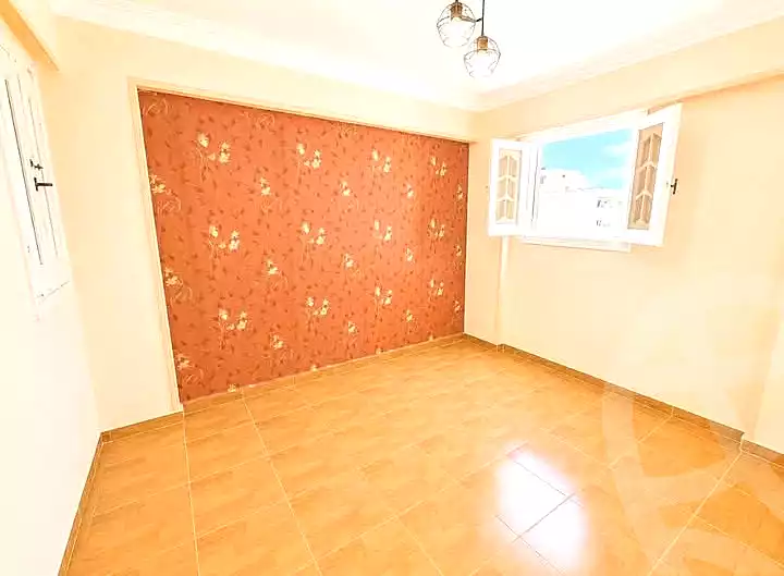 https://aqarmap.com.eg/ar/listing/7355705-for-sale-alexandria-camp-cesar