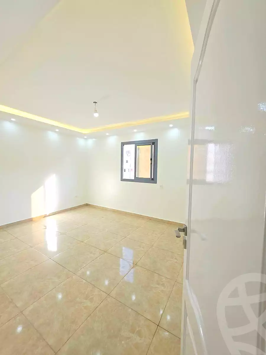https://aqarmap.com.eg/ar/listing/7355783-for-sale-alexandria-el-asafra-l-sfr-bhry