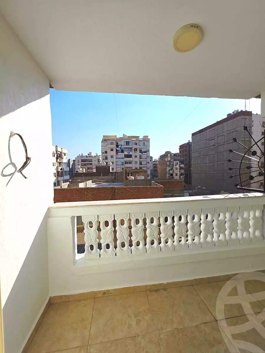https://aqarmap.com.eg/ar/listing/7355783-for-sale-alexandria-el-asafra-l-sfr-bhry