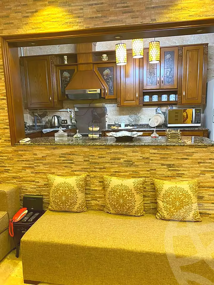 https://aqarmap.com.eg/en/listing/7356081-for-sale-alexandria-camp-cesar-port-said-street