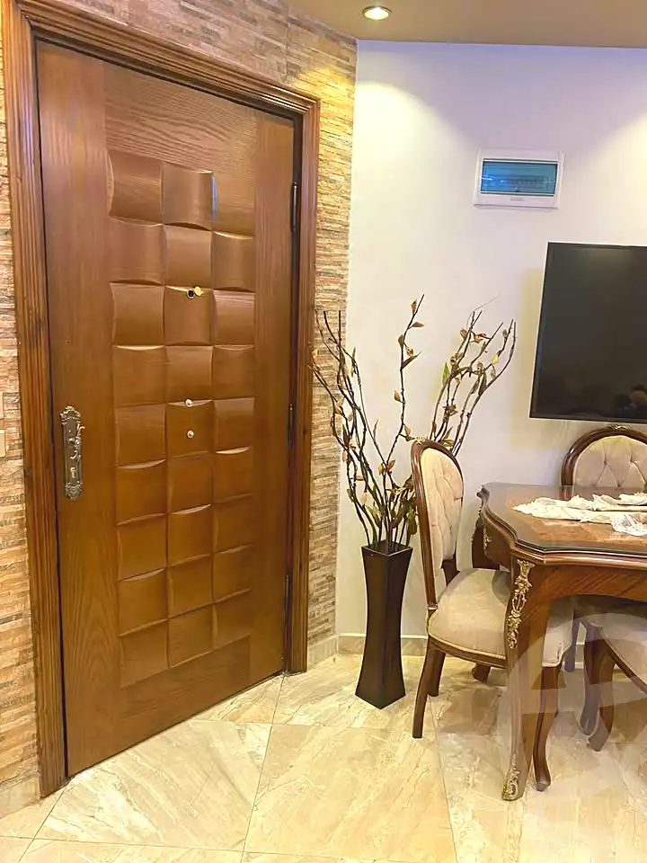 https://aqarmap.com.eg/en/listing/7356081-for-sale-alexandria-camp-cesar-port-said-street