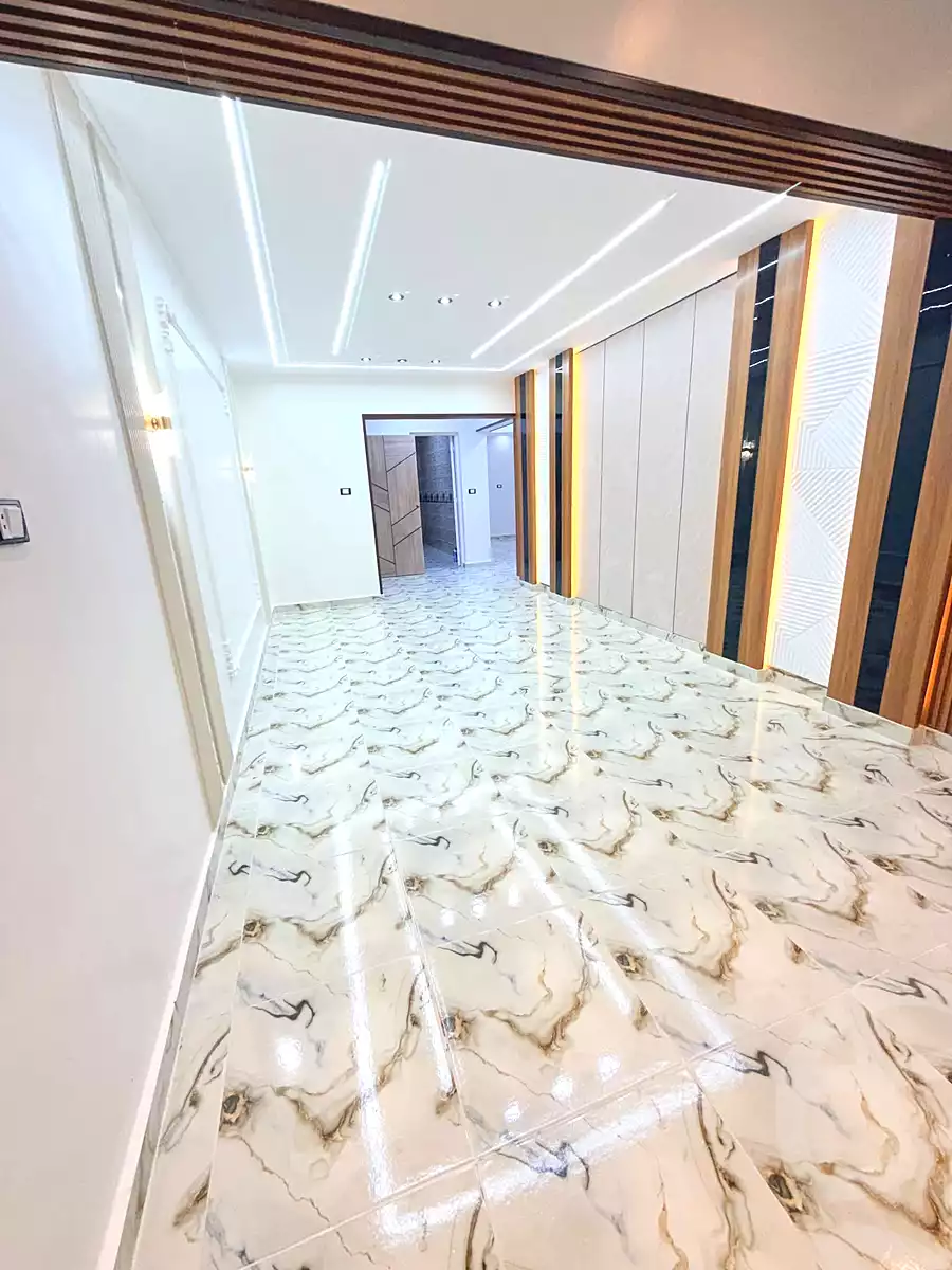 https://aqarmap.com.eg/ar/listing/7356125-for-sale-alexandria-al-agamy-shataa-el-nakheel