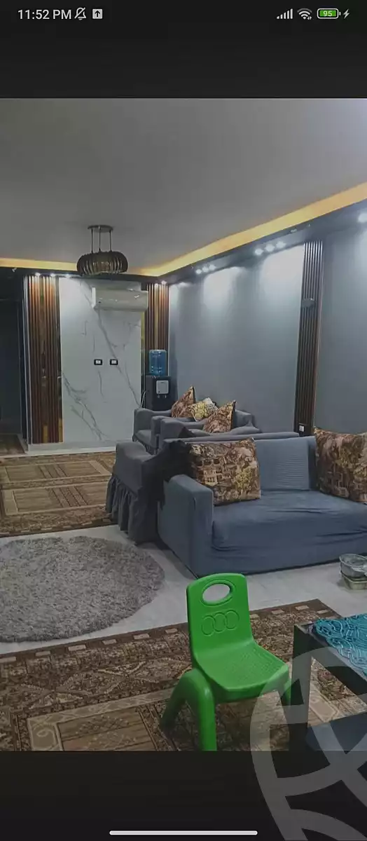 https://aqarmap.com.eg/ar/listing/7356334-for-sale-cairo-helwan-ahmed-enci-st