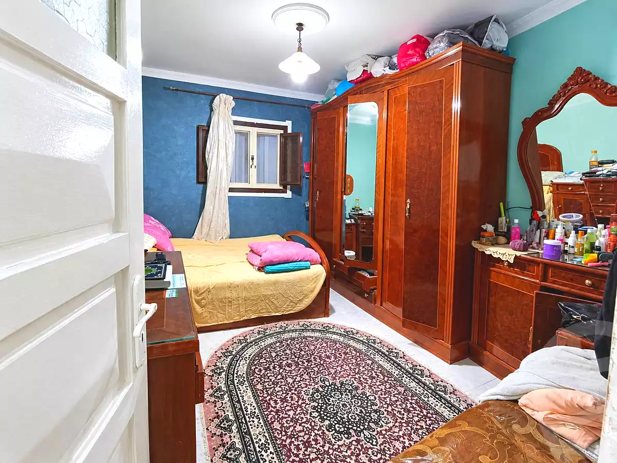 https://aqarmap.com.eg/en/listing/7356364-for-sale-alexandria-moharram-bey-erfan-st