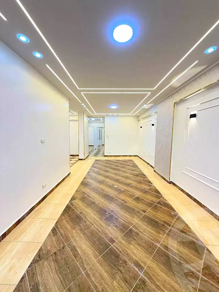 https://aqarmap.com.eg/ar/listing/7356446-for-sale-alexandria-sydy-bshr-sydy-bshr-bhry-shr-mhmwd-l-yswy