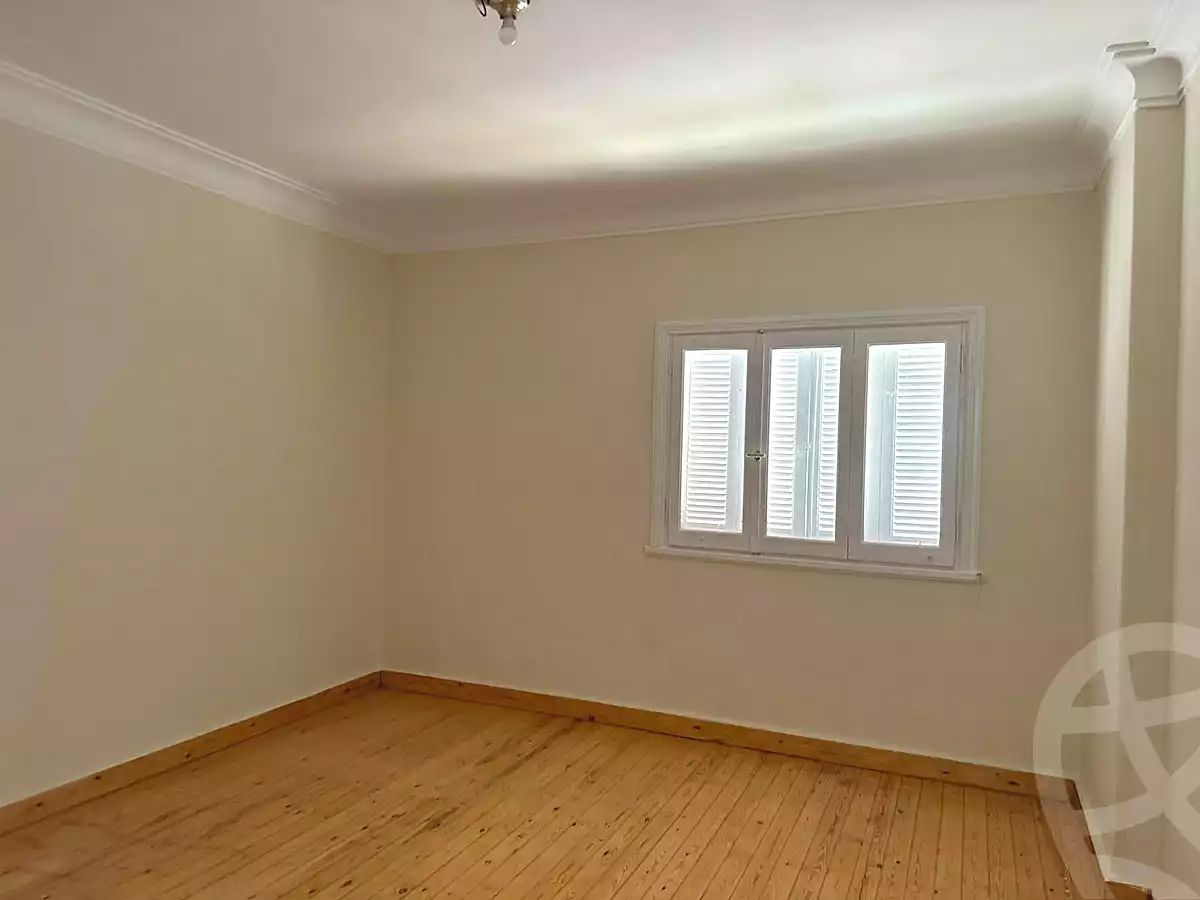 https://aqarmap.com.eg/ar/listing/7356970-for-sale-cairo-6th-of-october-el-ahyaa-neighborhood-5th-street-14