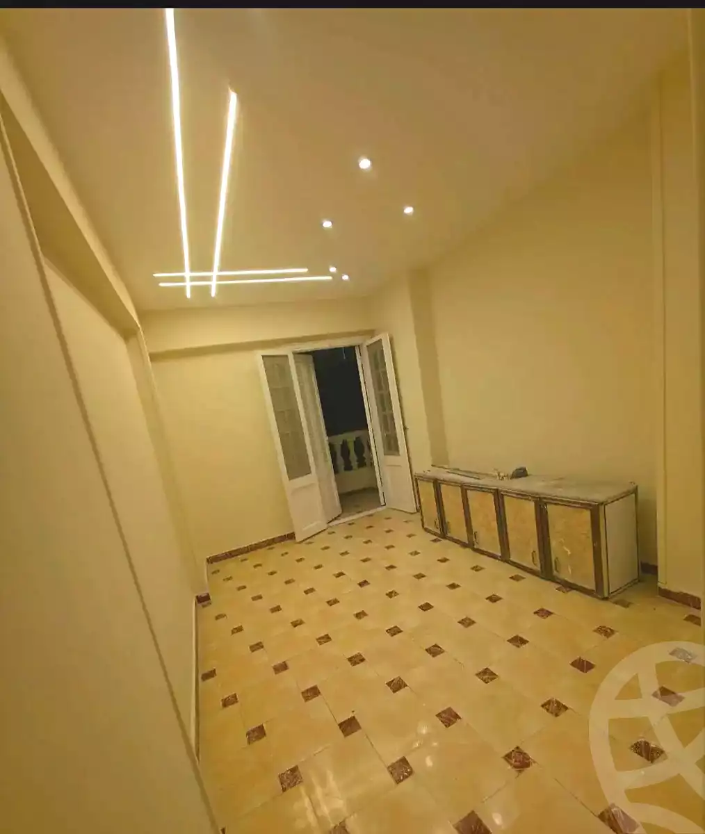 https://aqarmap.com.eg/ar/listing/7357090-for-sale-alexandria-miami-mahmoud-el-isawy-st