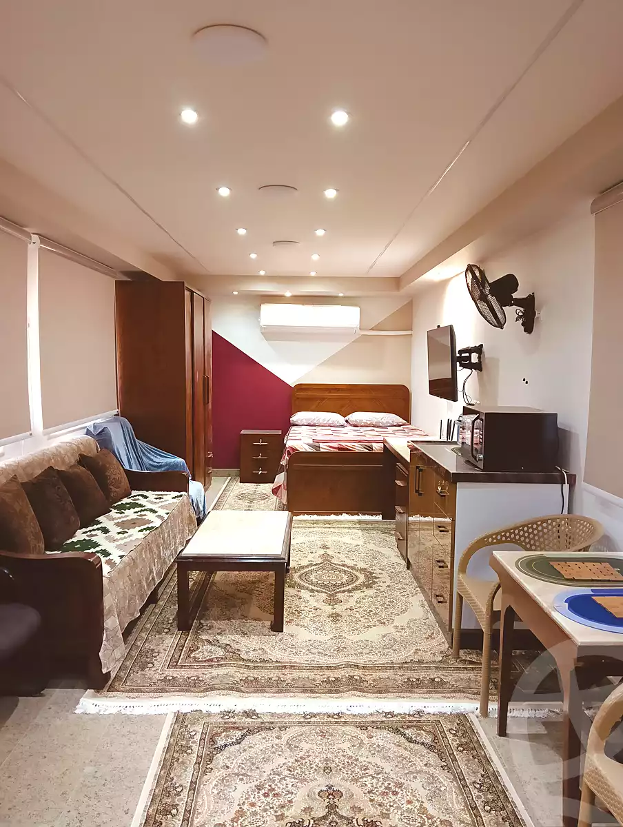 https://aqarmap.com.eg/ar/listing/7357241-for-rent-cairo-6th-of-october-el-ahyaa-neighborhood-8th-lmjwr-lthny