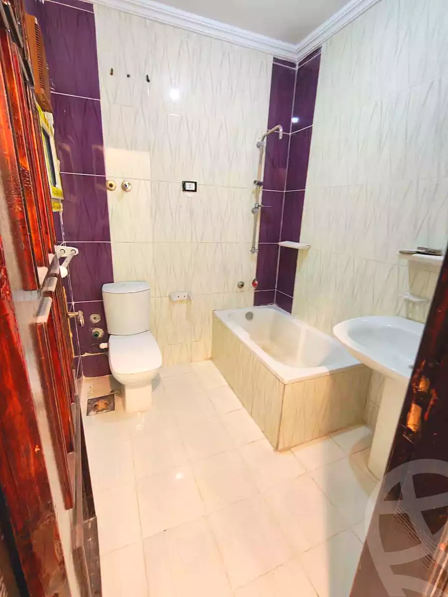https://aqarmap.com.eg/en/listing/7357685-for-sale-alexandria-al-agamy-shataa-el-nakheel