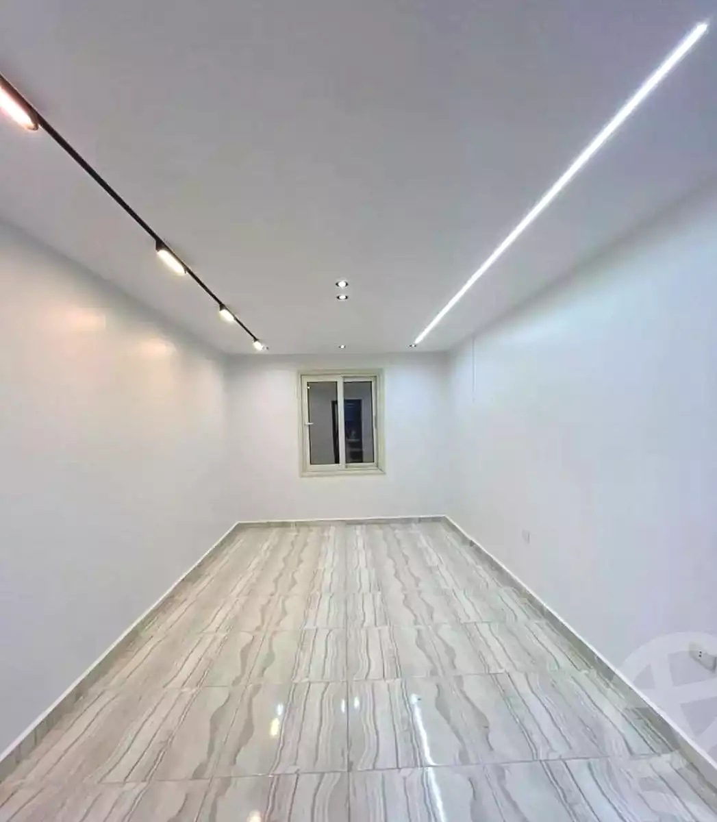 https://aqarmap.com.eg/ar/listing/7357825-for-sale-alexandria-al-agamy-lbytsh-bianchiii-el-arbaeen-st