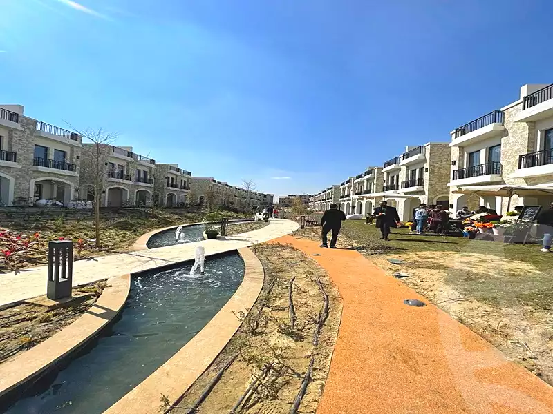 https://aqarmap.com.eg/en/listing/7357714-for-sale-cairo-new-cairo-compounds-dh-mrk