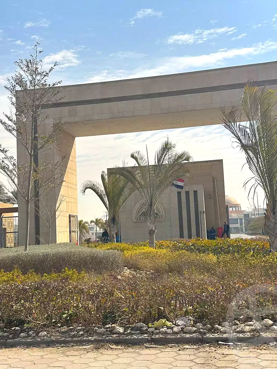https://aqarmap.com.eg/en/listing/7358469-for-sale-cairo-6th-of-october-hadaeq-october-golden-square