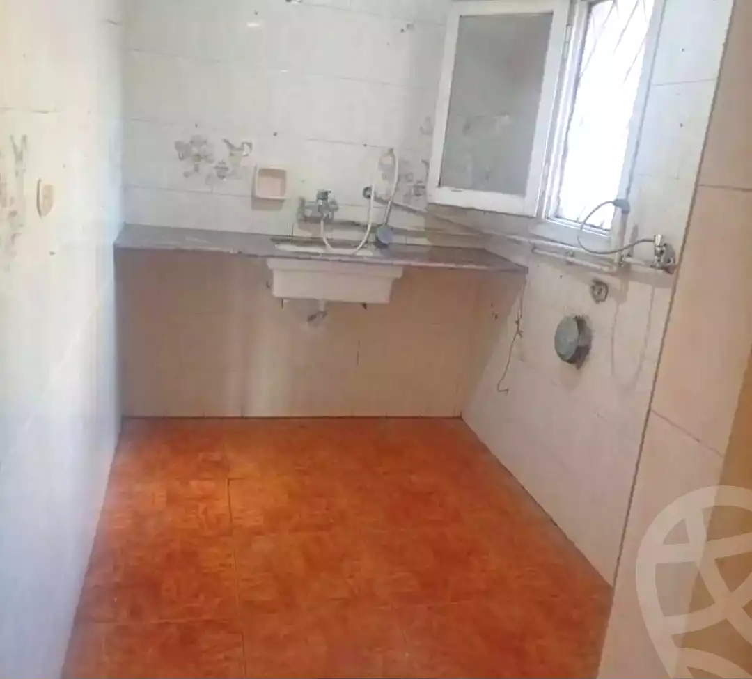 https://aqarmap.com.eg/en/listing/7358566-for-sale-alexandria-moharram-bey-tryq-qn-lswys