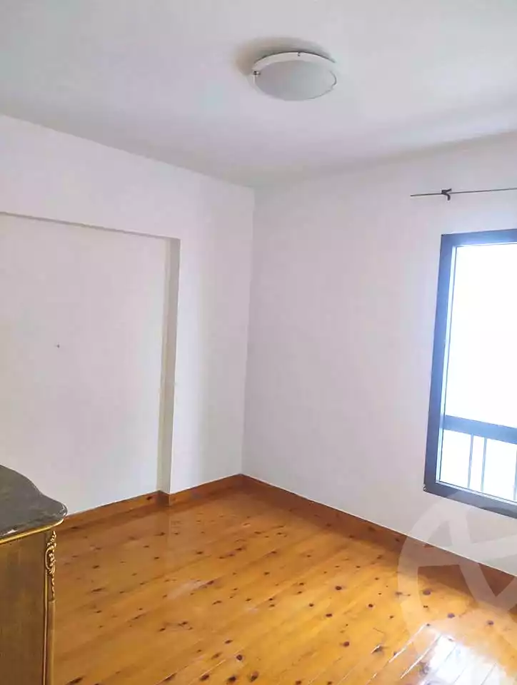 https://aqarmap.com.eg/ar/listing/7359854-for-rent-alexandria-glim