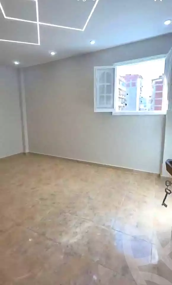 https://aqarmap.com.eg/ar/listing/7359969-for-sale-alexandria-el-asafra-shr-mlk-hfny